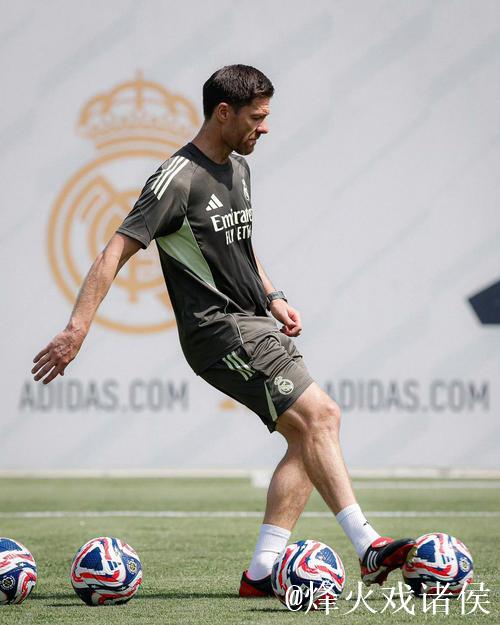 勒沃库森CEO卡罗：阿隆索在皇马陷入孤立境地，而这